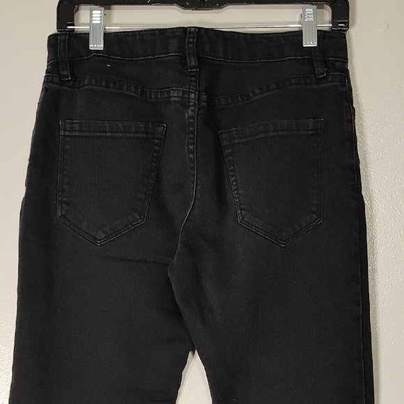 Who What Wear Raw Hem Frayed Cropped Black Jeans size 6 - Picture 7 of 8